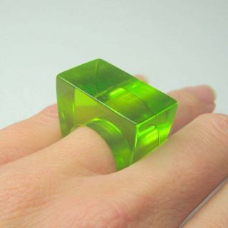 Vintage Italian Green Lucite Ring - Old Stock Size 5.  5