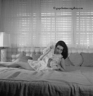 Fine Vintage Bunny Yeager 1950s Camera Negative Playboy Playmate Linda Vargas