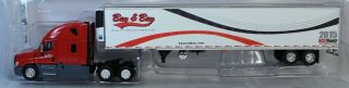1/64 Dcp Die - Cast Promotions Freightliner Cascadia W/ Reefer Bay & Bay Custom