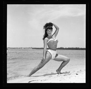 Rare Bettie Page Unpublished Orig 1954 Camera Negative Bunny Yeager Beach Pinup