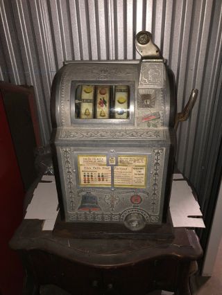 1924 Mills Owl Slot Machine (rare 25 Cent Denomination)